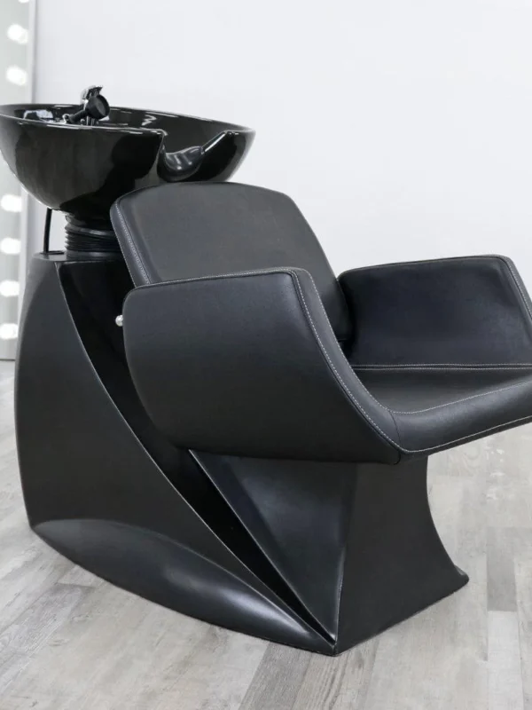 salon shampoo chair